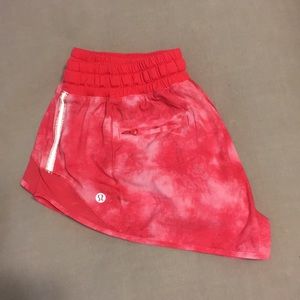 Lululemon athletica shorts (size 8)